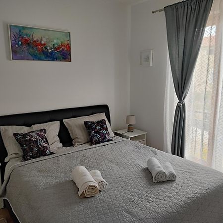 Santa Eufemia Rovinj 10Min Walk To City & Free Garage Parking Apartment Phòng bức ảnh