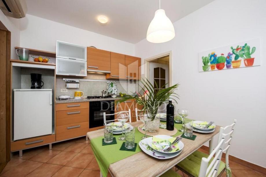 Santa Eufemia Rovinj 10Min Walk To City & Free Garage Parking Apartment Ngoại thất bức ảnh