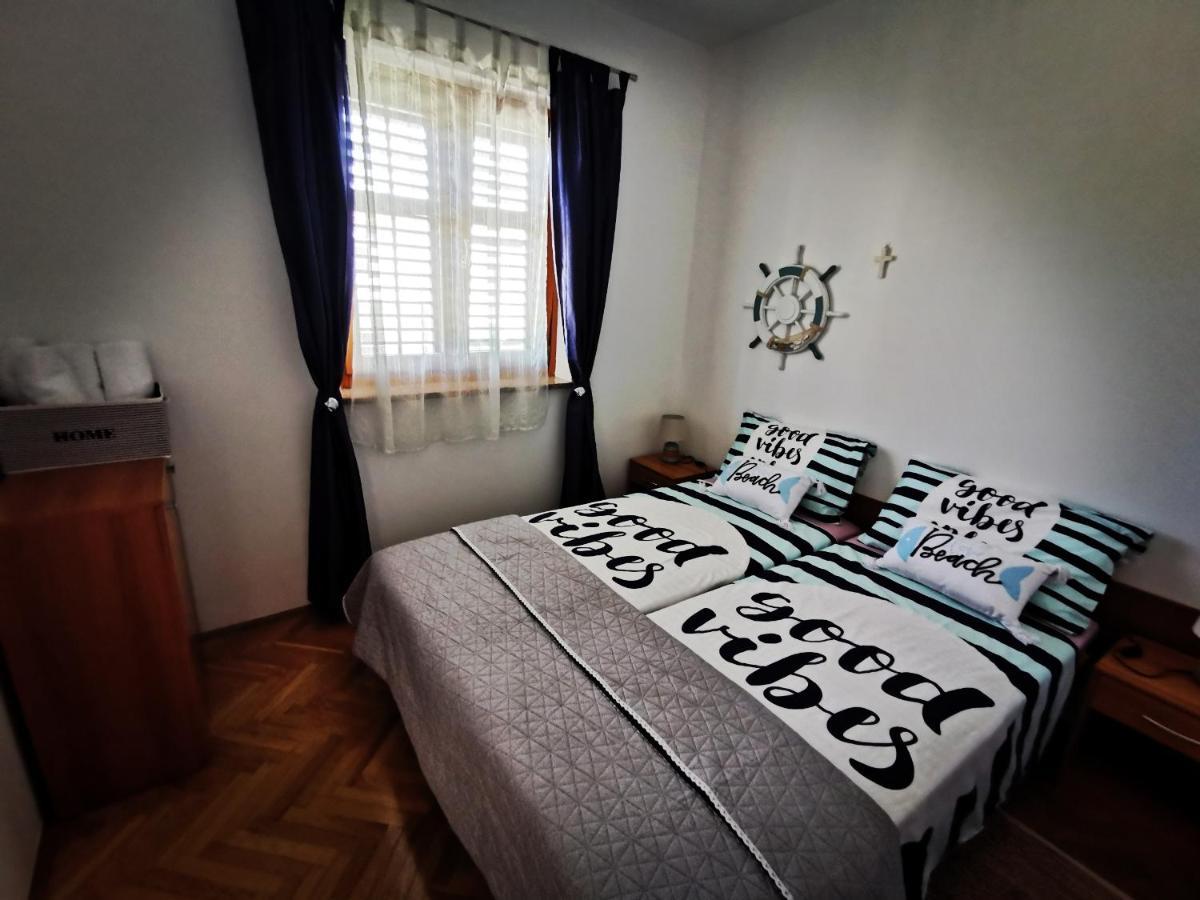 Santa Eufemia Rovinj 10Min Walk To City & Free Garage Parking Apartment Ngoại thất bức ảnh